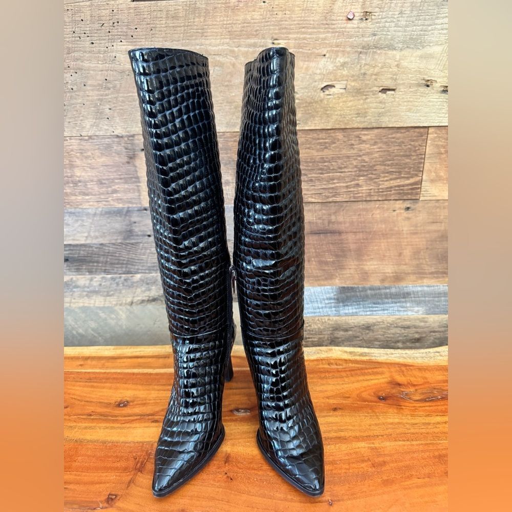 Vince Camuto Pelsna Island Black Croc Embossed Pointed Toe Stiletto Boots Sz 7.5 - Picture 3 of 9